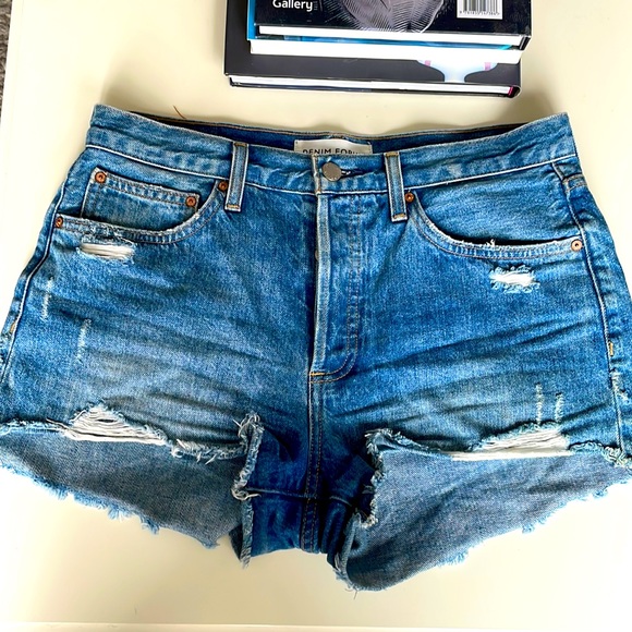 Denim Forum Ex-Boyfriend High-Rise short - Picture 4 of 4